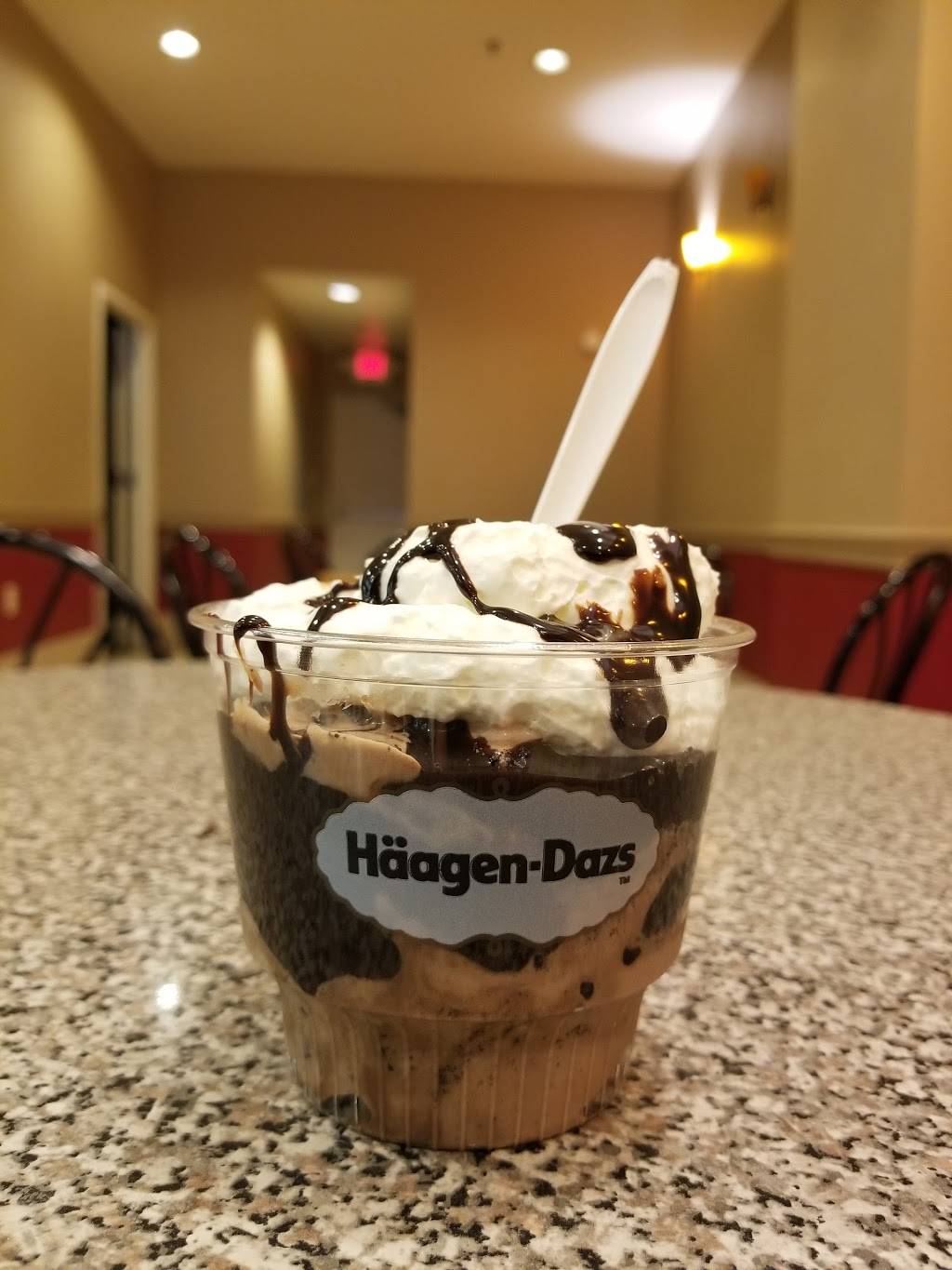 Häagen-Dazs | restaurant | 85 Middle Neck Rd, Great Neck, NY 11021, USA | 5164876400 OR +1 516-487-6400