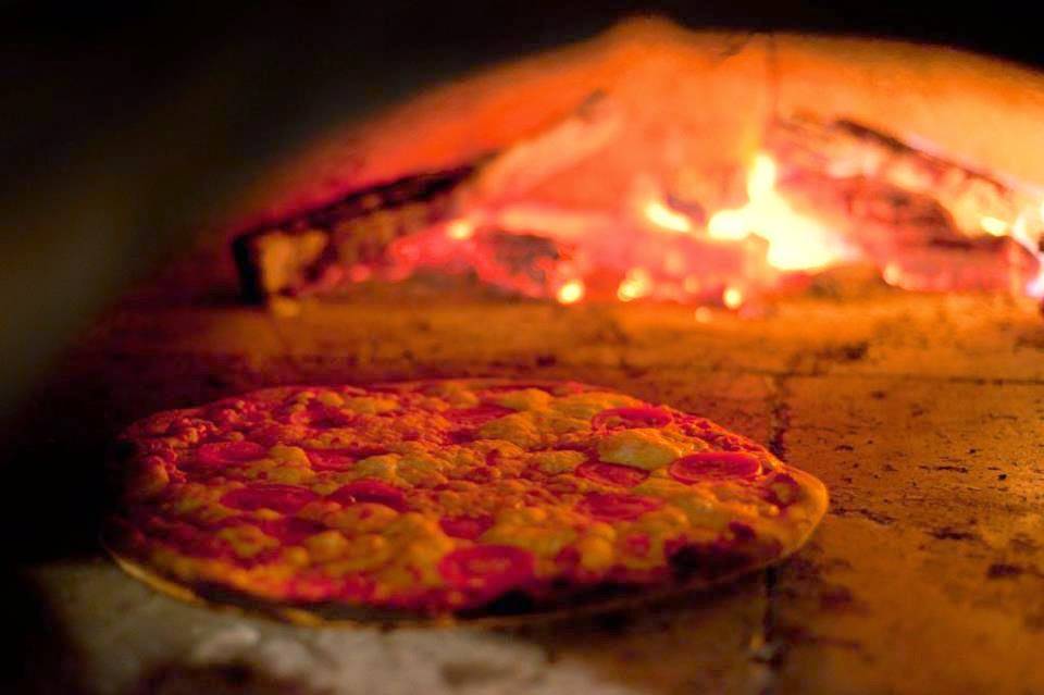Steves Wood Fired Pizza | restaurant | 9180 Glades Rd, Boca Raton, FL 33434, USA | 5614835665 OR +1 561-483-5665
