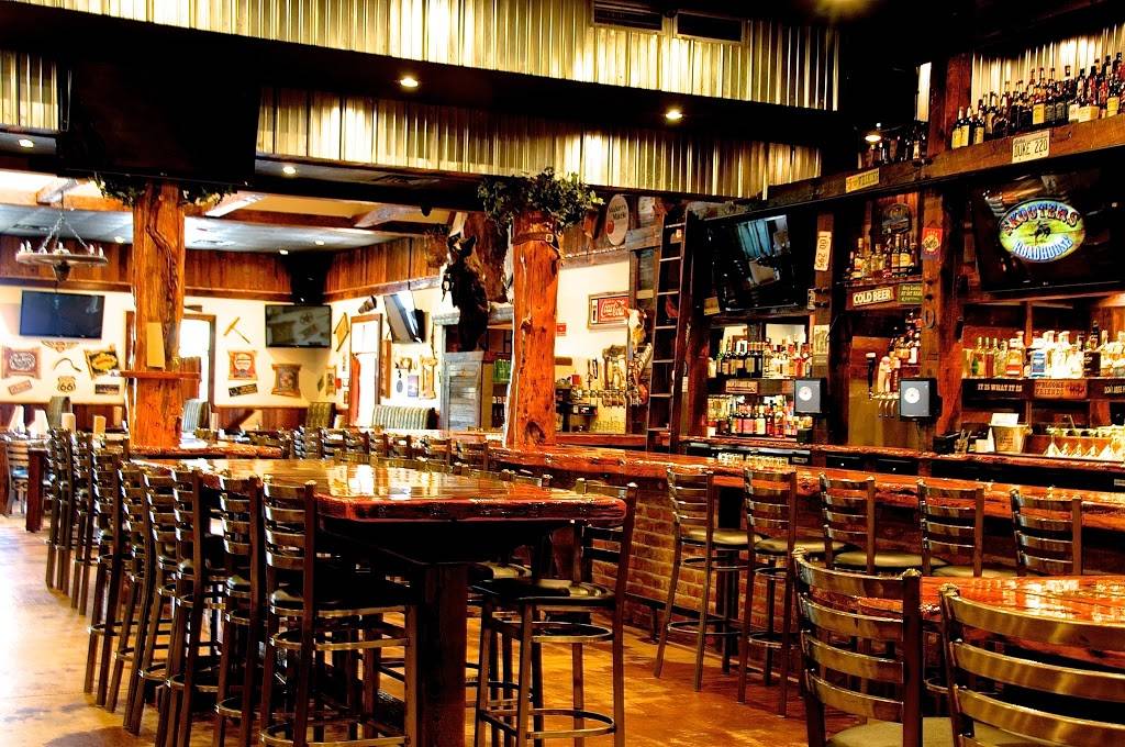 Skooters Roadhouse | restaurant | 700 W Jefferson St, Shorewood, IL 60404, USA | 8157994700 OR +1 815-799-4700