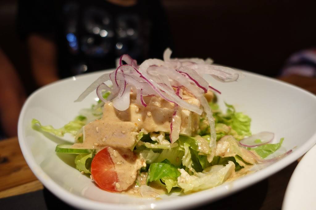 Bar Uerukamu | restaurant | 17633 Sherman Way, Lake Balboa, CA 91406, USA | 8185783999 OR +1 818-578-3999