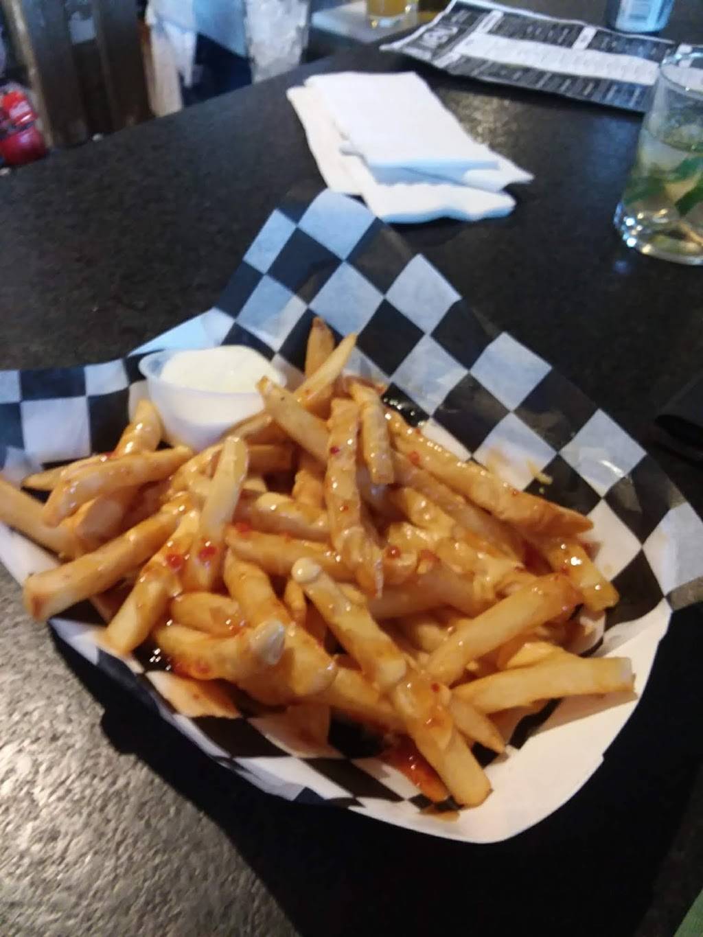 Bridge Side Pub | restaurant | 1005 E 2nd St, Muscatine, IA 52761, USA | 5635545368 OR +1 563-554-5368