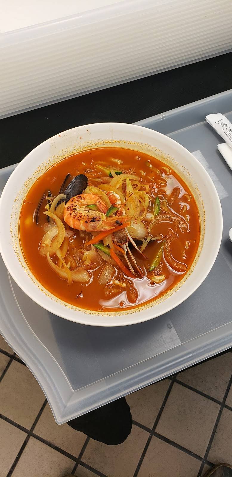 WOW WA | restaurant | 12565 E Carson St, Hawaiian Gardens, CA 90716, USA | 7147598314 OR +1 714-759-8314