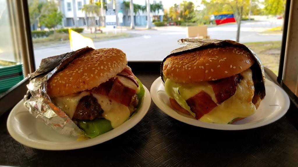 La burguesa | restaurant | 12013 SW 129th Ct, Miami, FL 33186, USA | 3058780041 OR +1 305-878-0041
