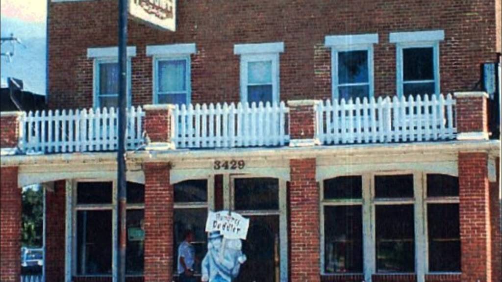 Hungry Peddler | restaurant | 3429 Mormon Coulee Rd, La Crosse, WI 54601, USA | 6087881895 OR +1 608-788-1895