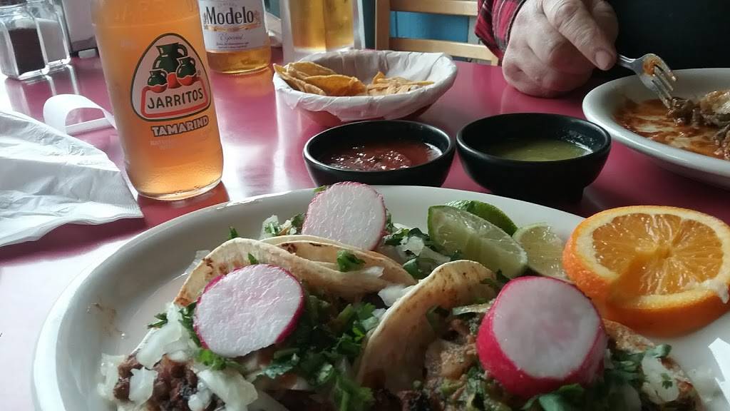 El Tarasco Restaurant | restaurant | 7235 Healdsburg Ave, Sebastopol, CA 95472, USA | 7078299510 OR +1 707-829-9510