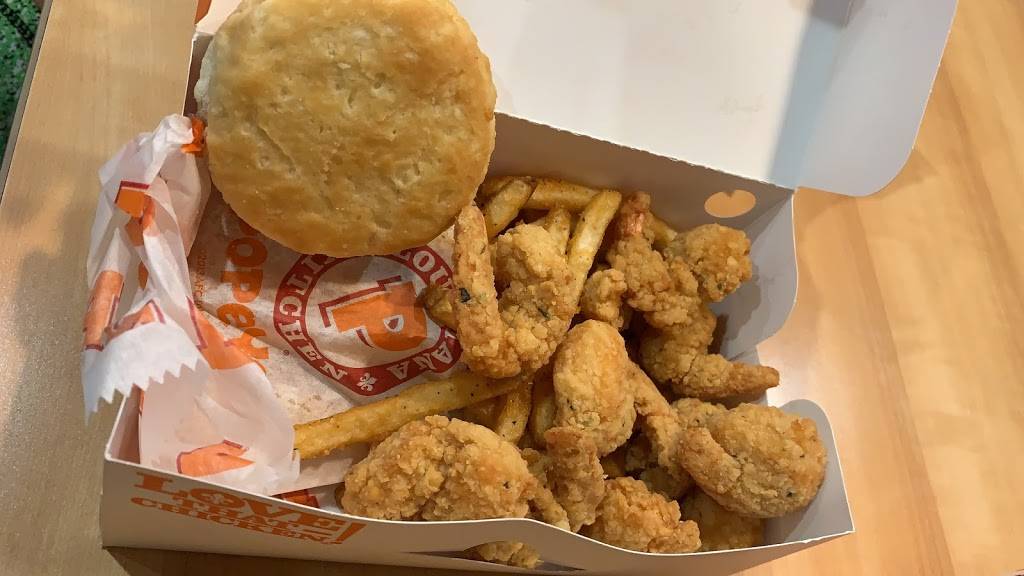 Popeyes Louisiana Kitchen | restaurant | 5534 NW 7th Ave, Miami, FL 33127, USA | 3057548587 OR +1 305-754-8587