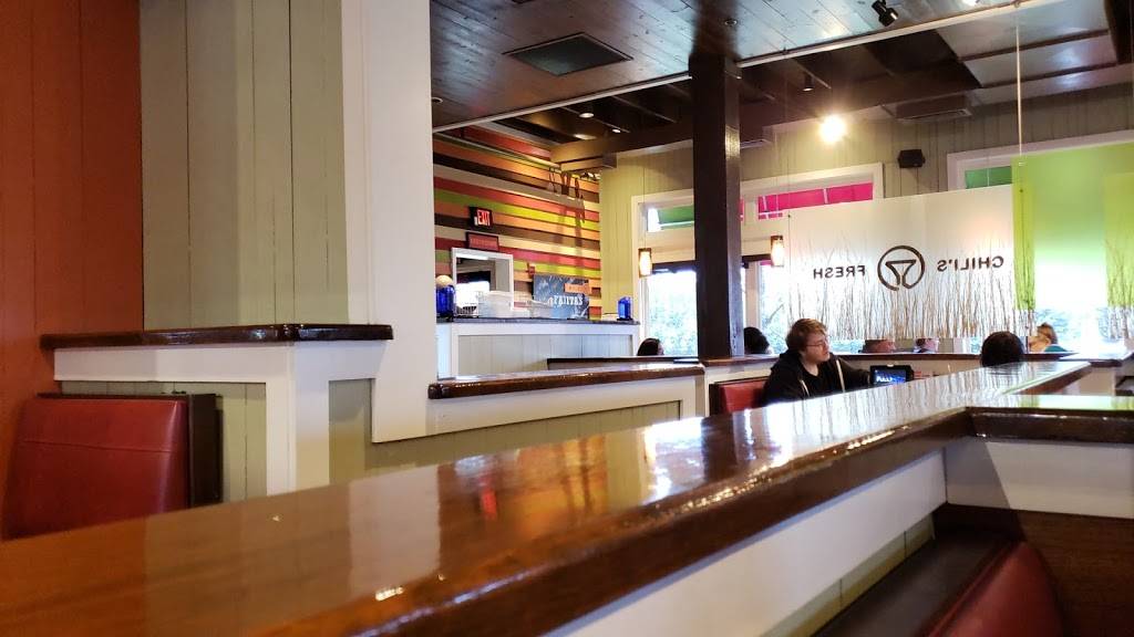 Chilis Grill & Bar | meal takeaway | 6250 Interparcel Rd, Alexandria, VA 22315, USA | 7039225100 OR +1 703-922-5100