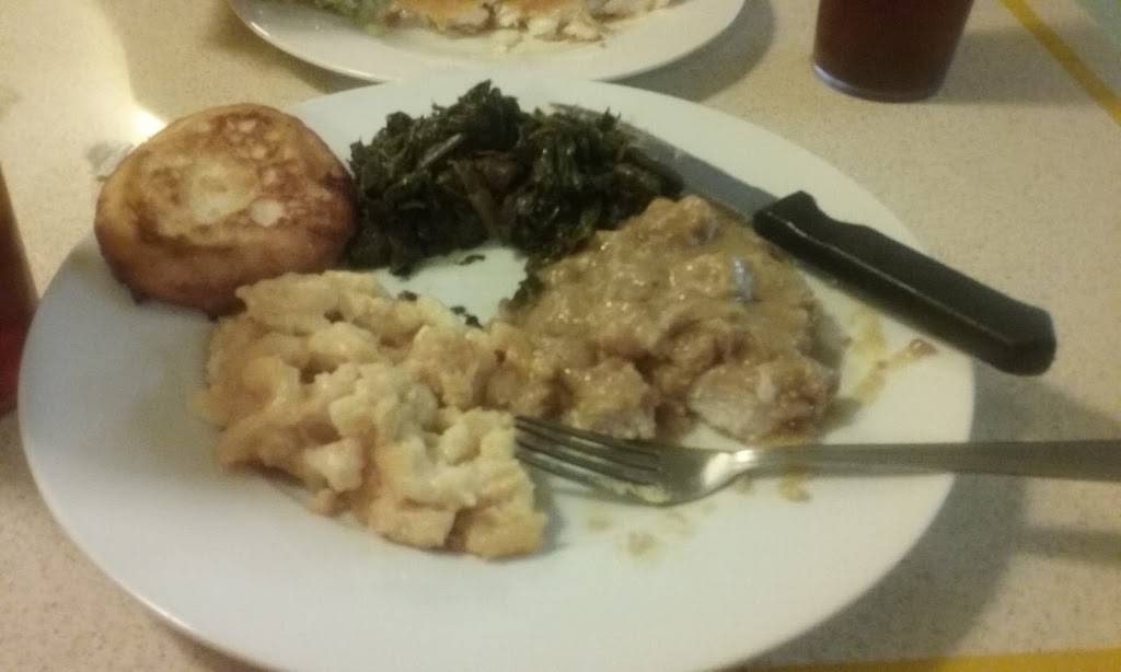 Big Mamas Country Restaurant | restaurant | 32127 S Main St, Boykins, VA 23827, USA | 7577438180 OR +1 757-743-8180