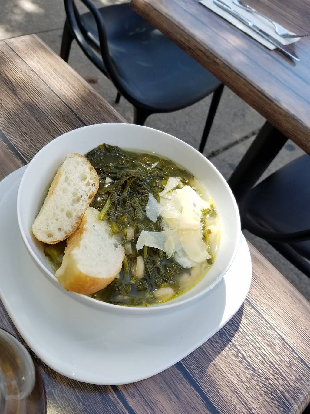 Paper Moon | restaurant | 521 Bloomfield Ave, Montclair, NJ 07042, USA | 9737464201 OR +1 973-746-4201