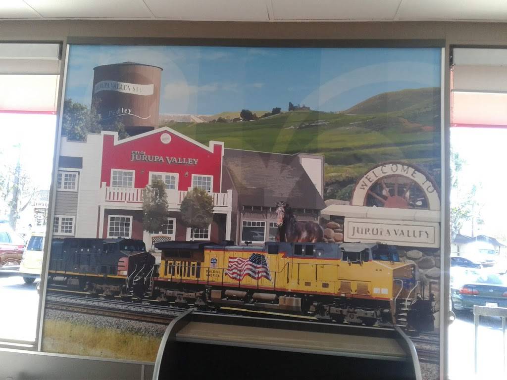 Carls Jr. | restaurant | 8919 Limonite Ave, Riverside, CA 92509, USA | 9516813970 OR +1 951-681-3970