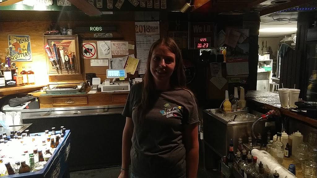 Robs Restaurant & Lounge | restaurant | 5308 Dayton Blvd, Chattanooga, TN 37415, USA | 4238756164 OR +1 423-875-6164