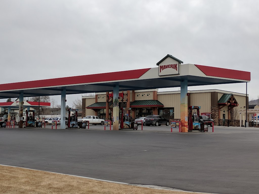 Maverik Adventures First Stop | restaurant | 605 W Haskell St, Winnemucca, NV 89445, USA | 7756239554 OR +1 775-623-9554