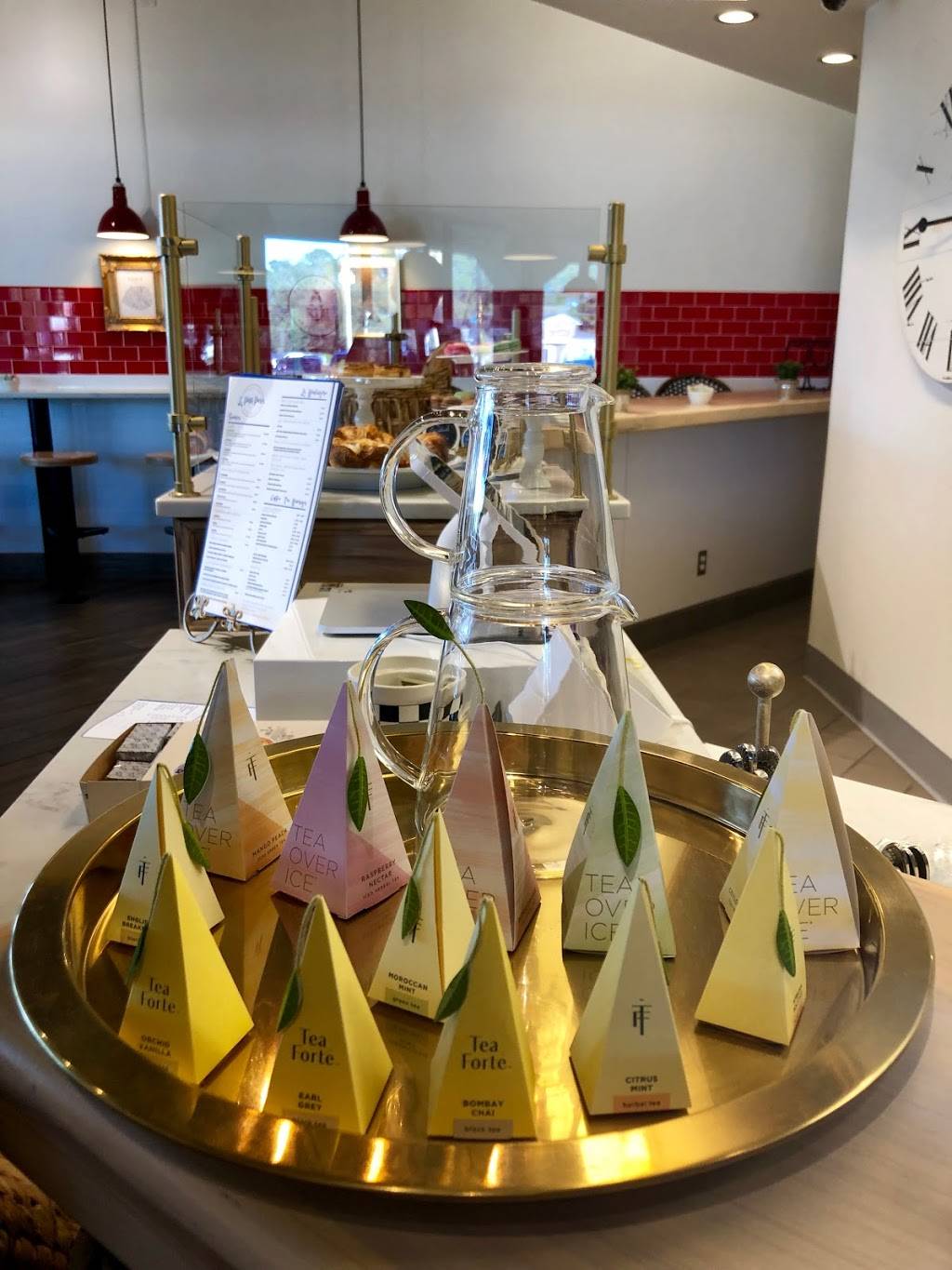 Le Petit Paris Cafe | restaurant | 9965 San Jose Blvd Suite 46, Jacksonville, FL 32257, USA | 9045127777 OR +1 904-512-7777