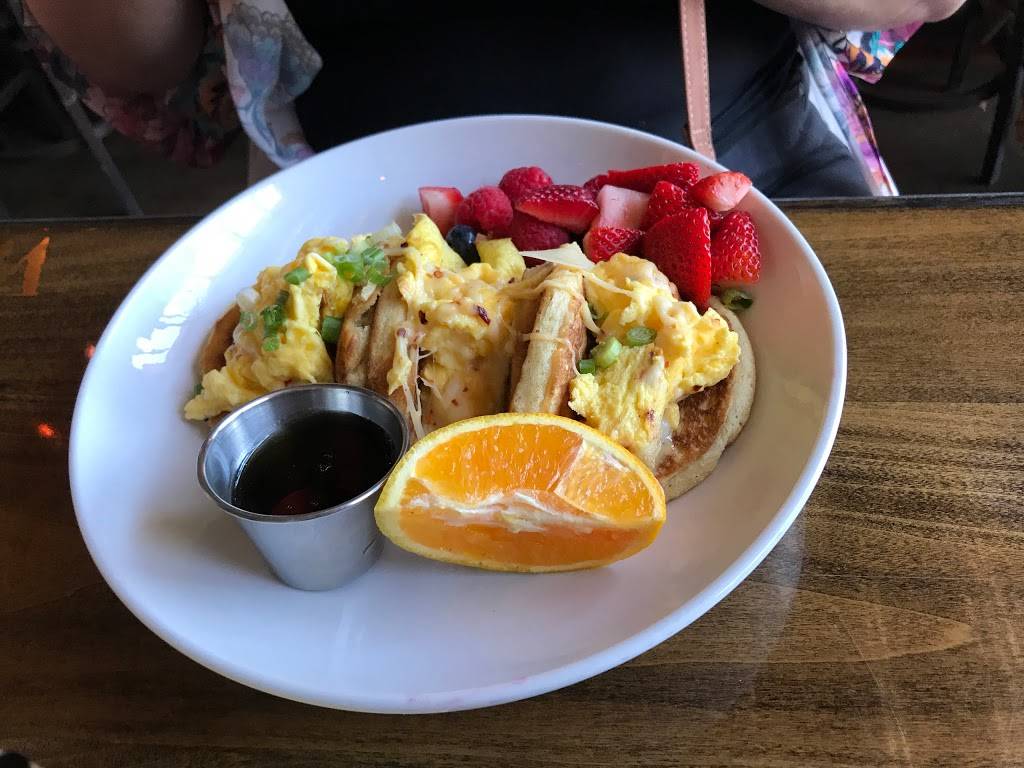 West Coast Tavern | restaurant | 2895 University Ave, San Diego, CA 92104, USA | 6192951688 OR +1 619-295-1688