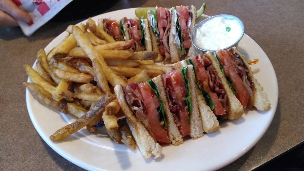 Sunview Restaurant | restaurant | 827 Park Ave, Beaver Dam, WI 53916, USA | 9208859850 OR +1 920-885-9850