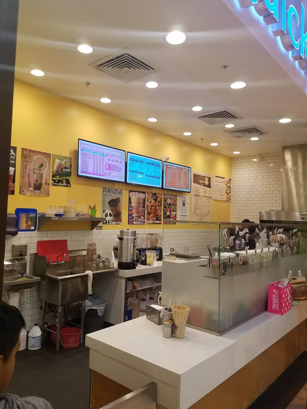 Quickly | restaurant | 1 Stoneridge Mall Rd, Pleasanton, CA 94588, USA | 5107801000 OR +1 510-780-1000