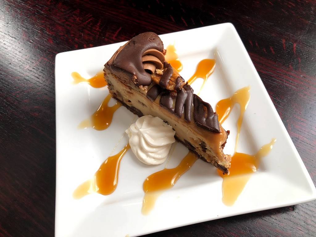 Luciles Steaks & Spirits in The Continental Hotel | restaurant | 217 N 13th St, Centerville, IA 52544, USA | 6414371025 OR +1 641-437-1025