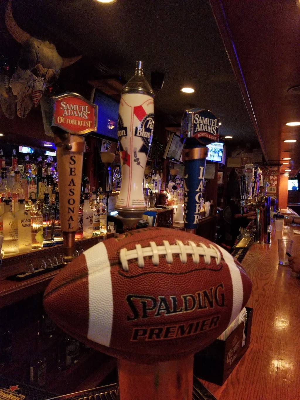 Lonestar Sports Bar & Grill | restaurant | 8703 5th Ave, Brooklyn, NY 11209, USA | 7188335180 OR +1 718-833-5180