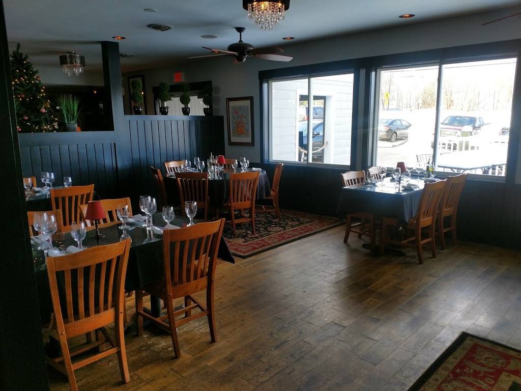 Faro Italian Grille | restaurant | 70 Endicott St N, Laconia, NH 03246, USA | 6035278073 OR +1 603-527-8073