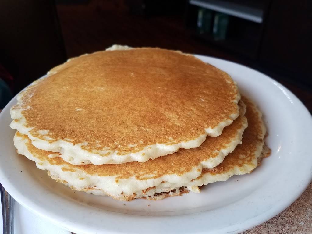 Christinas All Day Cafe | restaurant | 350 Delafield St, Waukesha, WI 53188, USA | 2625426739 OR +1 262-542-6739