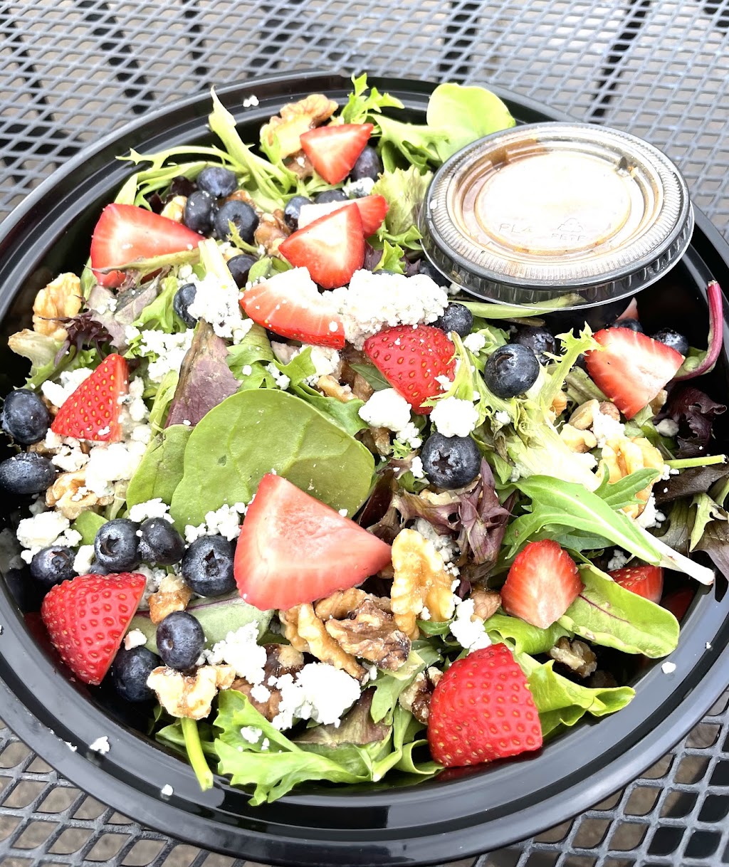 Main St Cafe | restaurant | 1336 Pittsford Mendon Rd, Mendon, NY 14506, USA | 5855826276 OR +1 585-582-6276