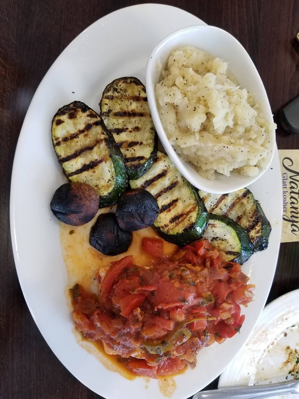 Natanya Glatt Kosher | restaurant | 13321 Burbank Blvd, Valley Glen, CA 91401, USA | 8189084339 OR +1 818-908-4339