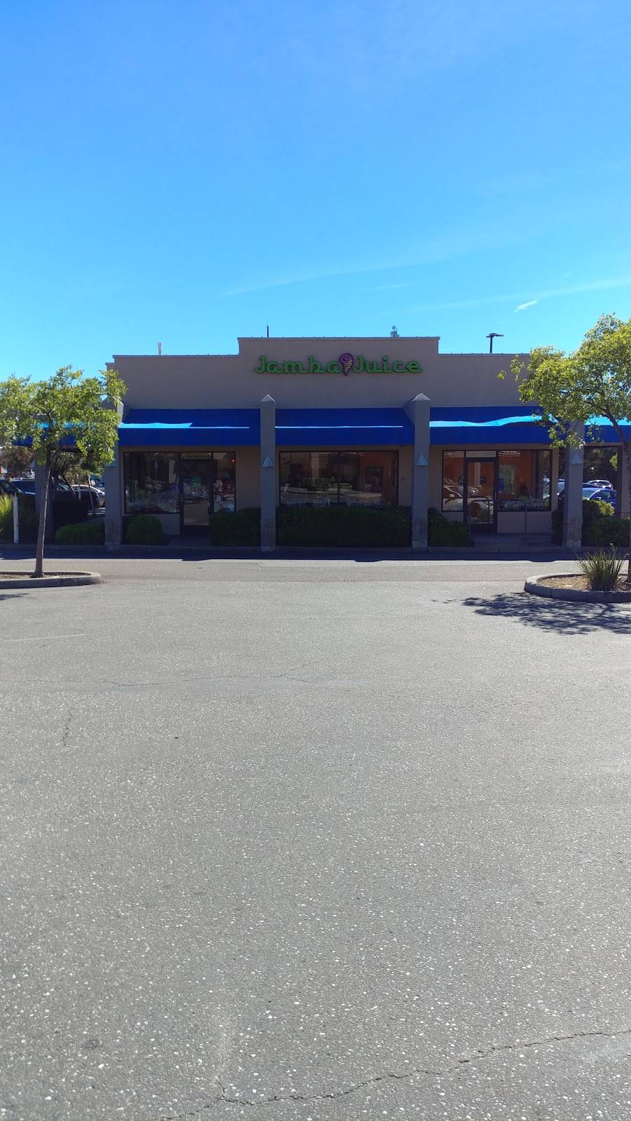 Jamba Juice Bel Air Village | restaurant | 2154 Grass Valley Hwy, Auburn, CA 95603, USA | 5308891692 OR +1 530-889-1692
