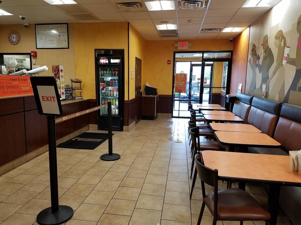 Dunkin | bakery | 366 Centre St, Quincy, MA 02169, USA | 6173764764 OR +1 617-376-4764