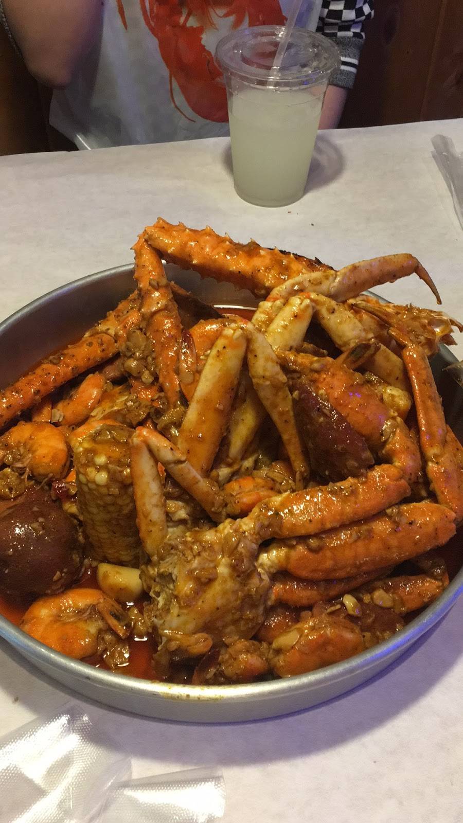 Cincy Crab Seafood Restaurant | restaurant | 1309 E Kemper Rd, Cincinnati, OH 45246, USA | 5139751428 OR +1 513-975-1428