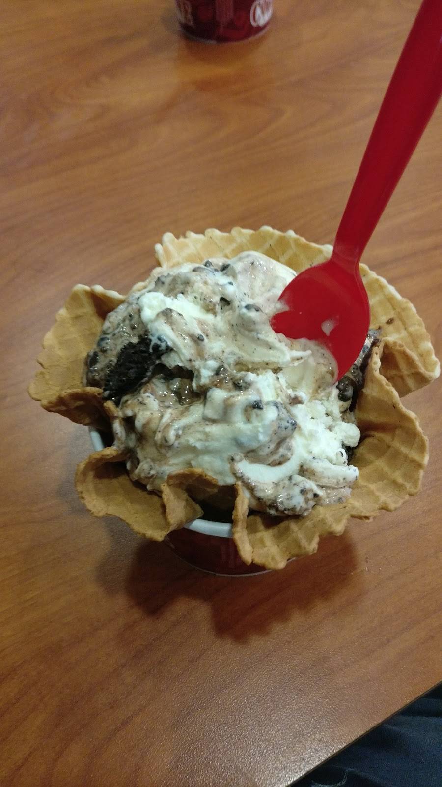 Cold Stone Creamery | bakery | 130 E Grand Ave Ste E, El Segundo, CA 90245, USA | 3106406149 OR +1 310-640-6149