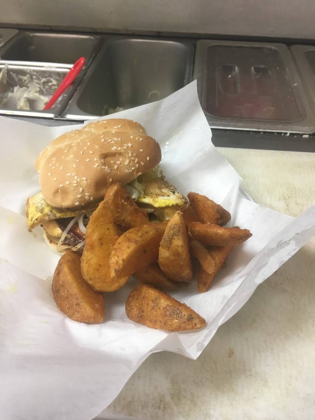 Poindexter Grill | restaurant | 1424 Poindexter St, Chesapeake, VA 23324, USA | 7574705656 OR +1 757-470-5656