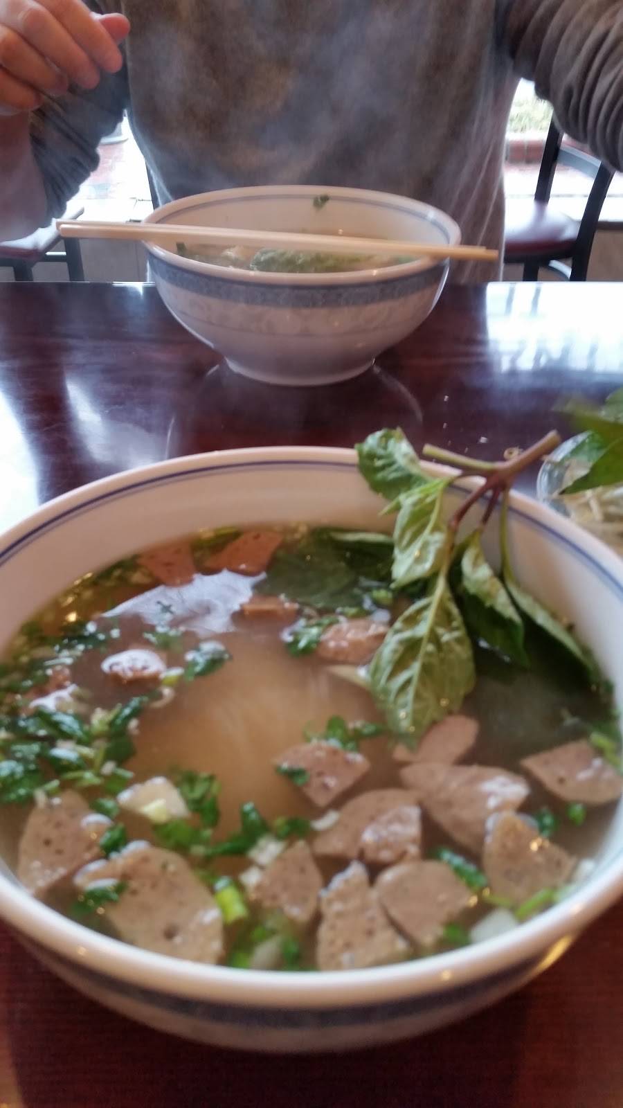Pho 88 Restaurant | restaurant | 232 W Broad St, Falls Church, VA 22046, USA | 7035338233 OR +1 703-533-8233