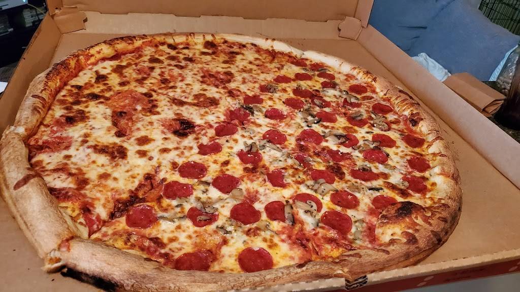 Benny Fierros | meal takeaway | 1906 E Carson St, Pittsburgh, PA 15203, USA | 4127096077 OR +1 412-709-6077