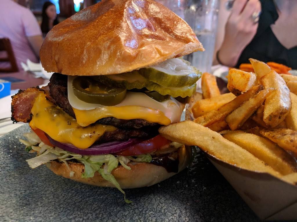 Kelseys Original Roadhouse | restaurant | Temporarily Closed, 8715 Yonge St, Richmond Hill, ON L4C 6Z1, Canada | 9053266003 OR +1 905-326-6003