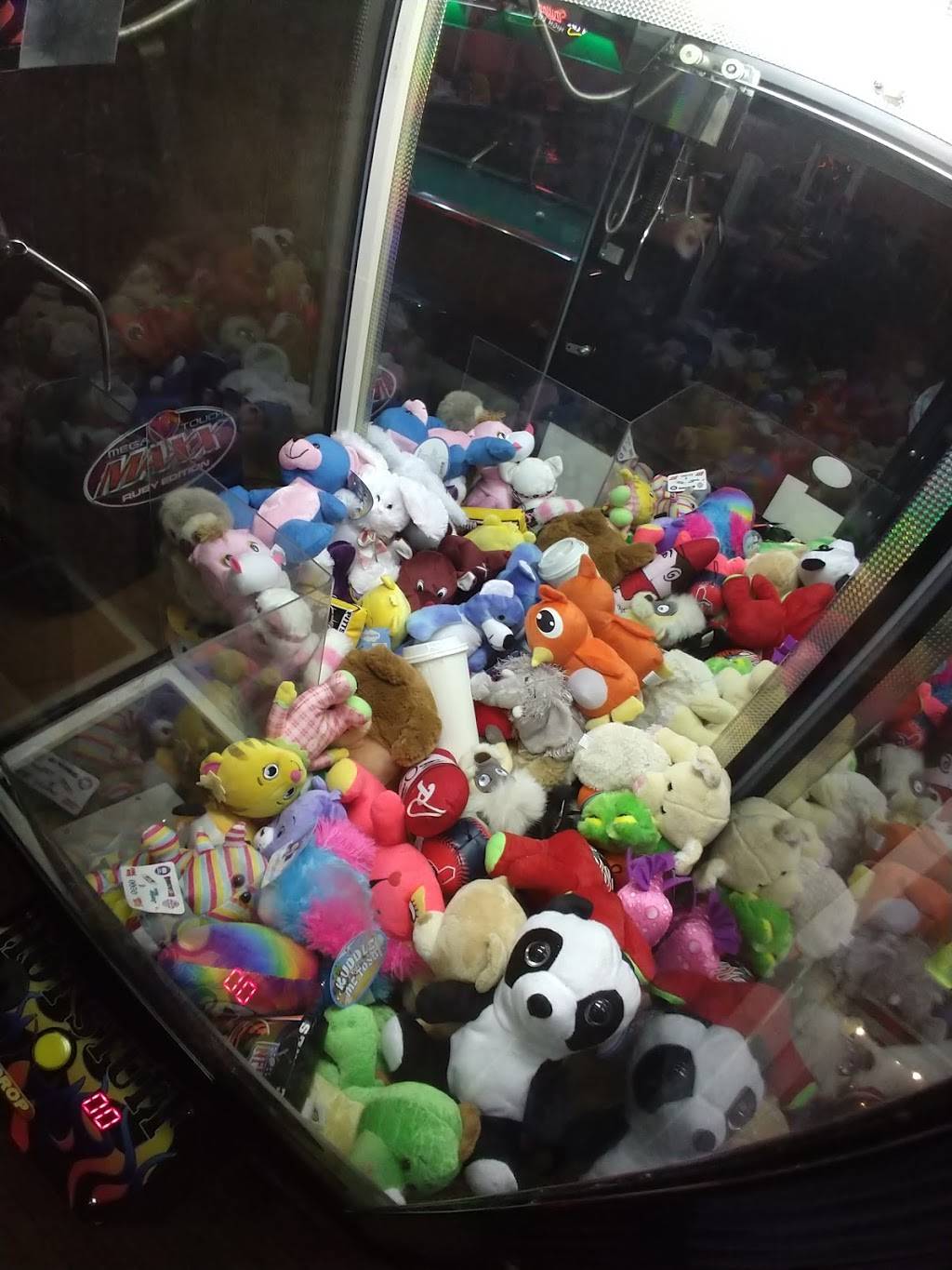 Golden Plaza | restaurant | 135 S Main St, Belle Valley, OH 43717, USA | 7407329941 OR +1 740-732-9941