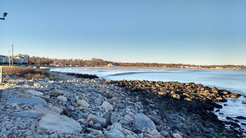 Dunkin | bakery | 3 Pier Market Pl, Narragansett, RI 02882, USA | 4017822223 OR +1 401-782-2223