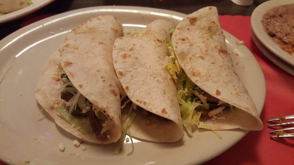 La Fiesta Azteca | restaurant | 12640 S Pulaski Rd, Alsip, IL 60803, USA | 7083853615 OR +1 708-385-3615