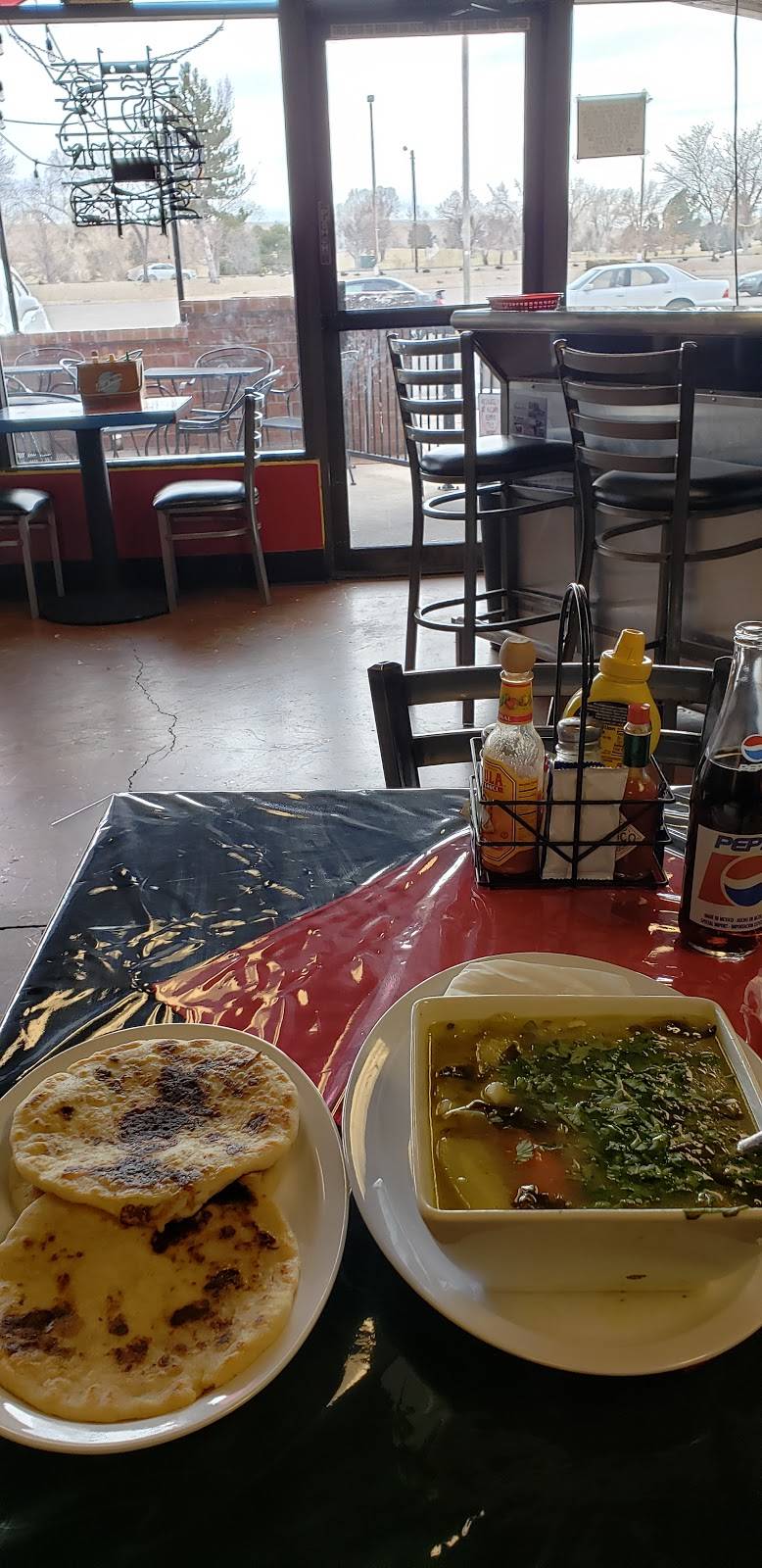 Pupusas Y Tacos Los Reyes | restaurant | 10101 E Hampden Ave #108, Denver, CO 80231, USA | 3035374922 OR +1 303-537-4922