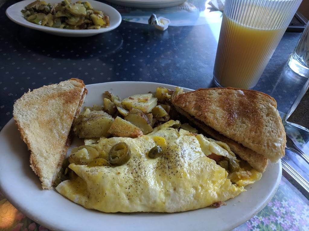 Travelers Restaurant | restaurant | 1257 Buckley Hwy # I-84, Union, CT 06076, USA | 8606844920 OR +1 860-684-4920