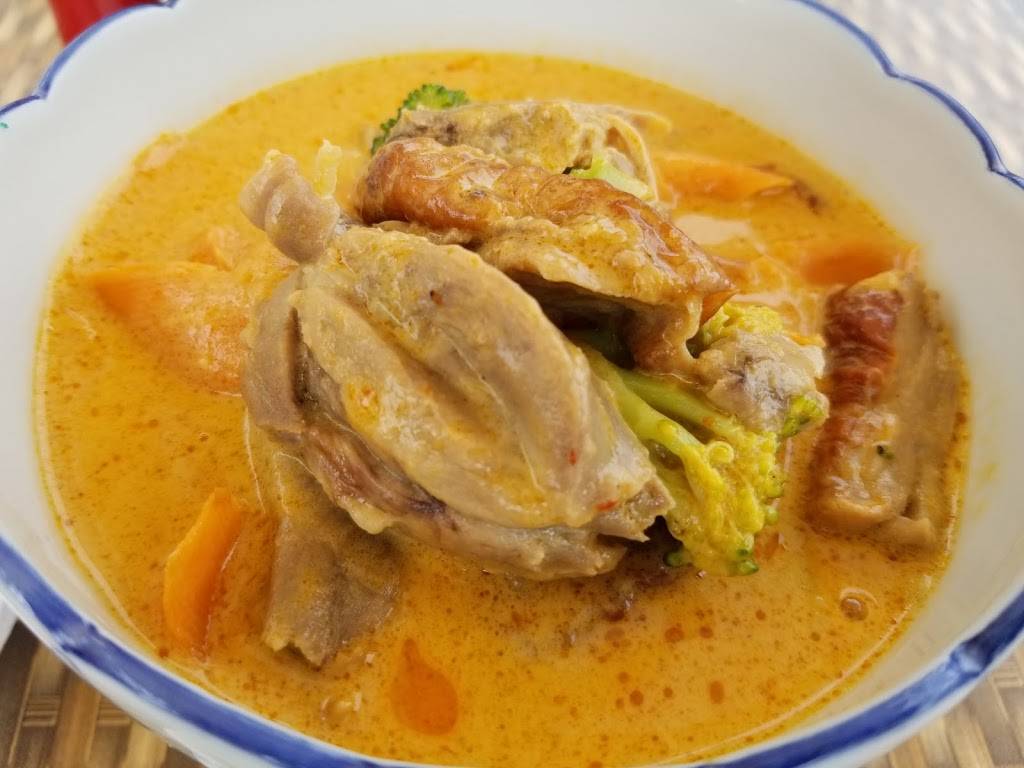 Chaopaya Thai Restaurant | restaurant | 168 Dunlop St E, Barrie, ON L4M 1B2, Canada | 7057339918 OR +1 705-733-9918