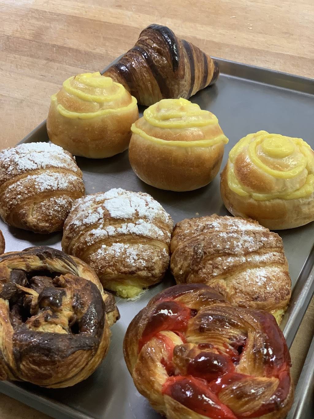 Cardinali Bakery | bakery | 14 Cold Spring Rd, Syosset, NY 11791, USA | 5164962489 OR +1 516-496-2489