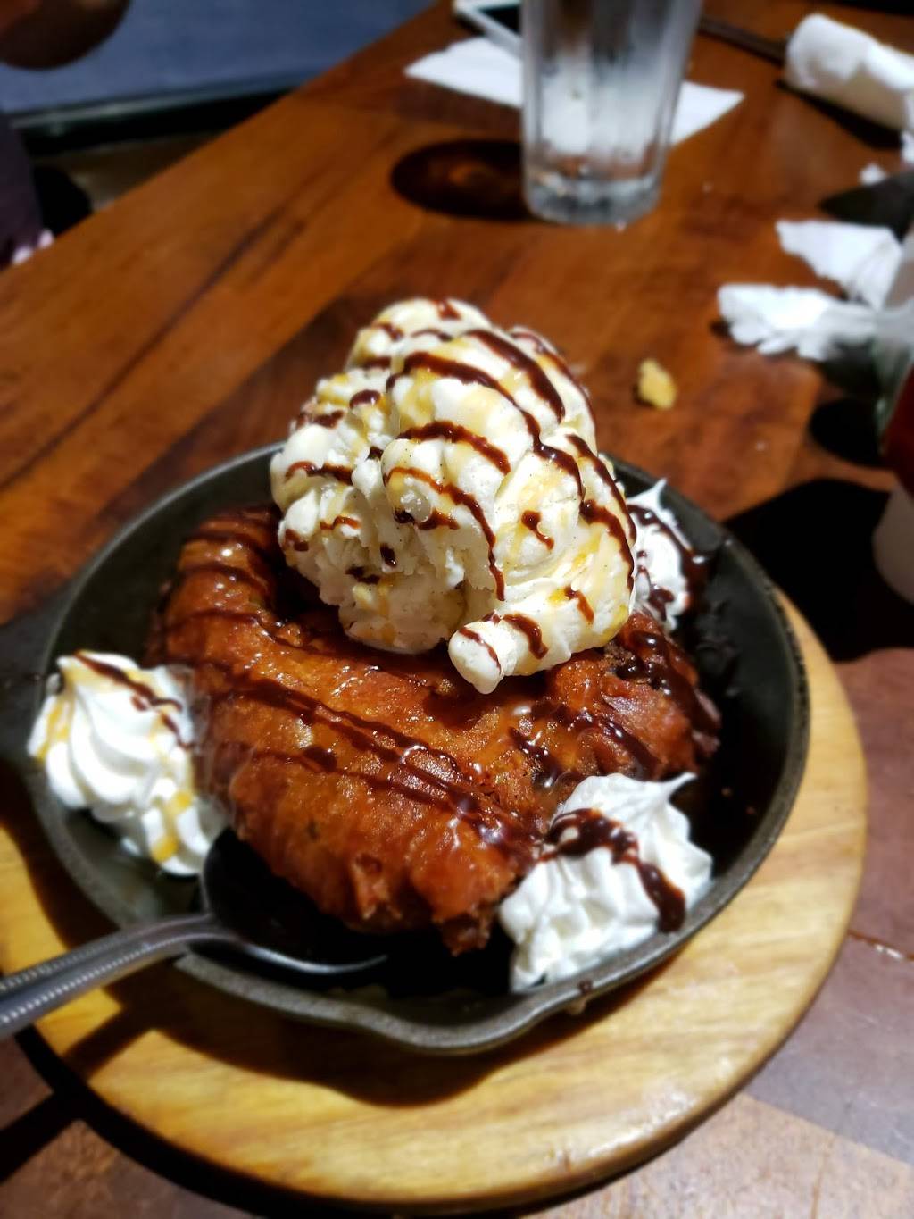 Pucketts Grocery & Restaurant - Downtown Chattanooga | restaurant | 2 W Aquarium Way, Chattanooga, TN 37402, USA | 4237088505 OR +1 423-708-8505