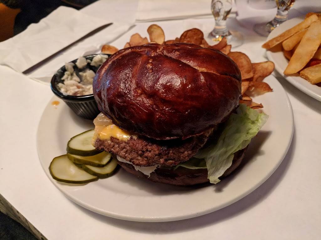 Brandts of Palatine | restaurant | 807 W Northwest Hwy, Palatine, IL 60067, USA | 8474964388 OR +1 847-496-4388