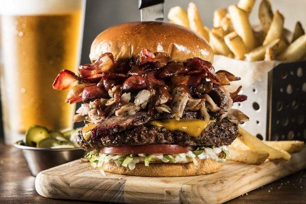 Chilis Grill & Bar | restaurant | 1250 Collins Rd NE, Cedar Rapids, IA 52402, USA | 3193789694 OR +1 319-378-9694