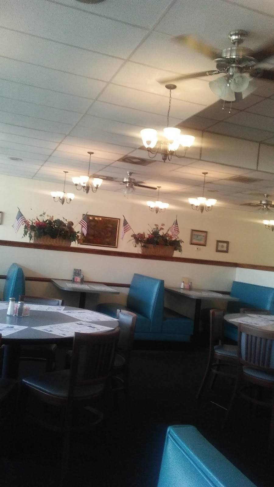 Dennis Spaghetti & Steak House | restaurant | 3356 Western Branch Blvd, Chesapeake, VA 23321, USA | 7574839038 OR +1 757-483-9038