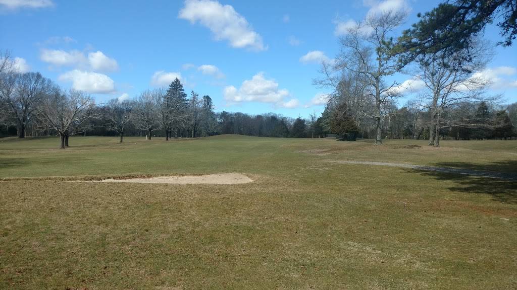 Kings Crossing Golf Club | restaurant | 655 Old Baptist Rd, North Kingstown, RI 02852, USA | 4012942872 OR +1 401-294-2872