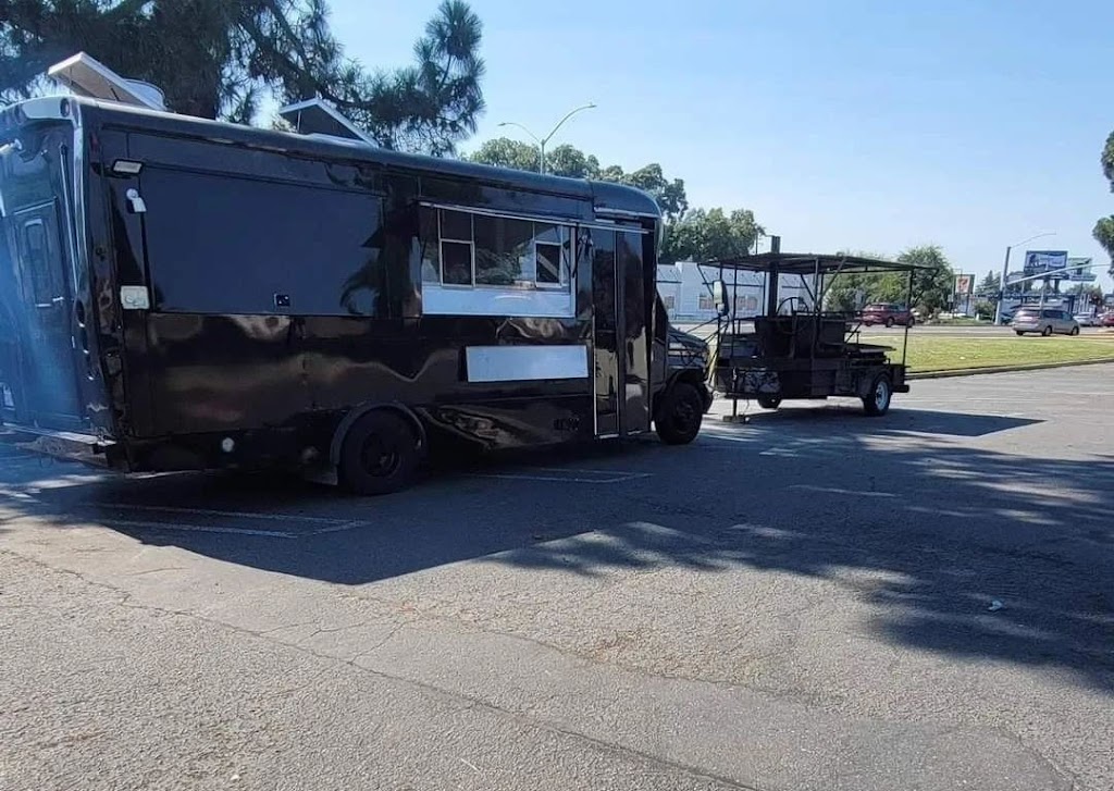 Rells Smoke Signals BBQ | restaurant | 7628 Pacific Ave, Stockton, CA 95207, USA | 2092942320 OR +1 209-294-2320