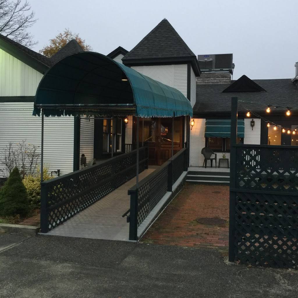 Barbyanns Restaurant | restaurant | 120 Airport Rd, Hyannis, MA 02601, USA | 5087759795 OR +1 508-775-9795