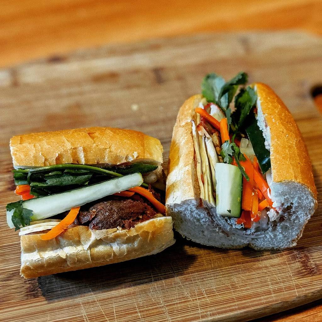 Pho Pasteur | restaurant | 694 Snelling Ave N, St Paul, MN 55104, USA | 6517568562 OR +1 651-756-8562