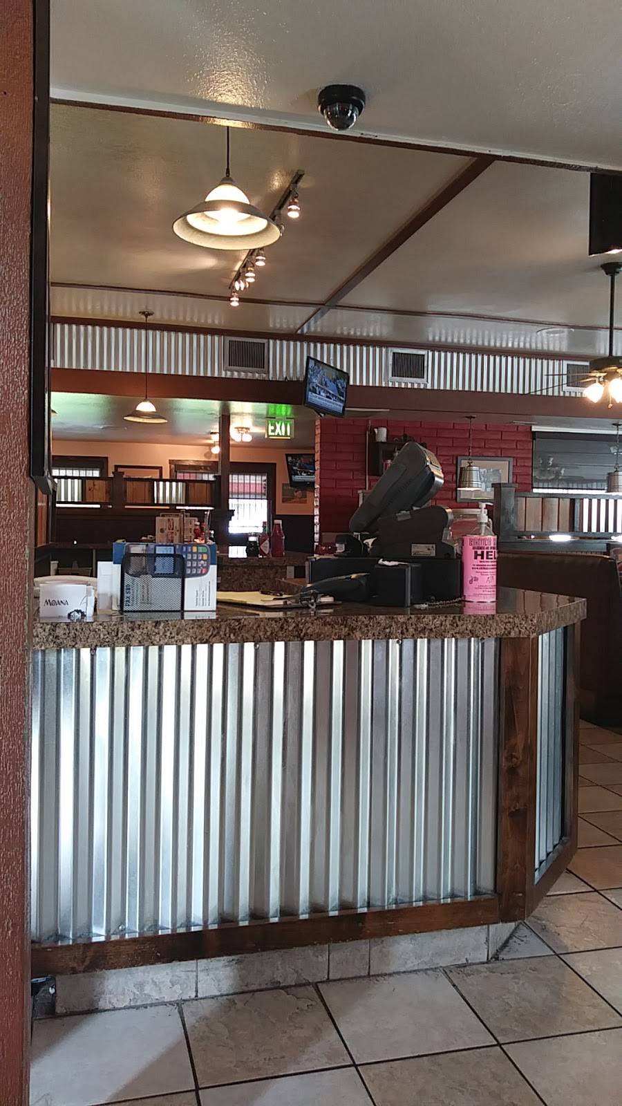 Perkos | restaurant | 1025 W Henderson Ave, Porterville, CA 93257, USA | 5597812011 OR +1 559-781-2011